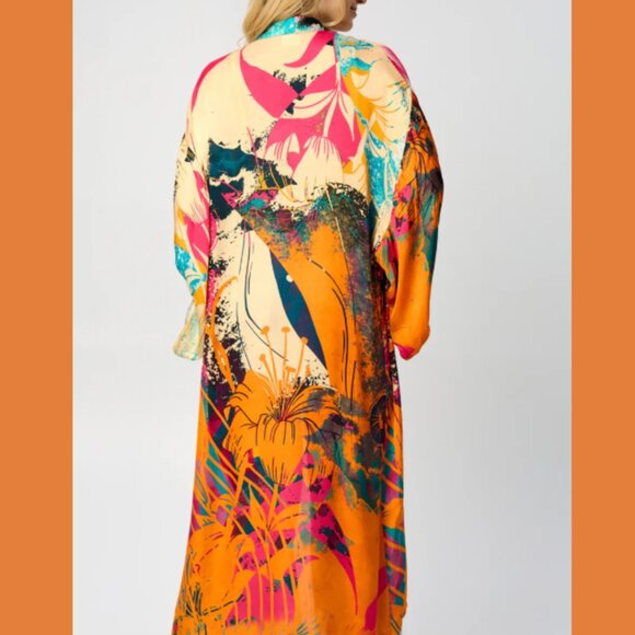 Vibrant Satin Kimono Robe SAACHI NEW - Picture 1 of 13